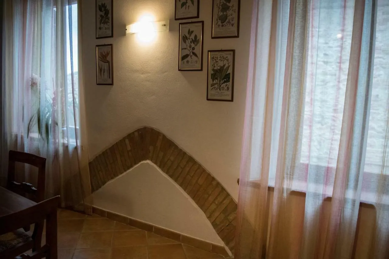 Apartment Dimora Tipica Toscana Monticiano
