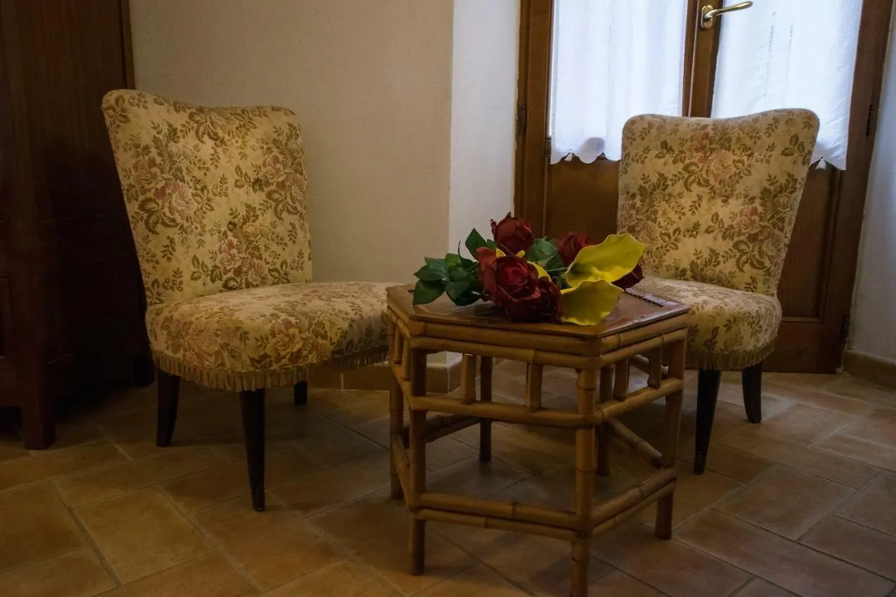 Apartment Dimora Tipica Toscana Monticiano